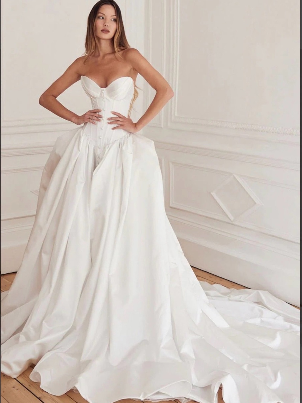 ✨ NEVER WORN Pallas Couture "Lutetia" Bridal Gown + Gloves & Choker (Size 10)